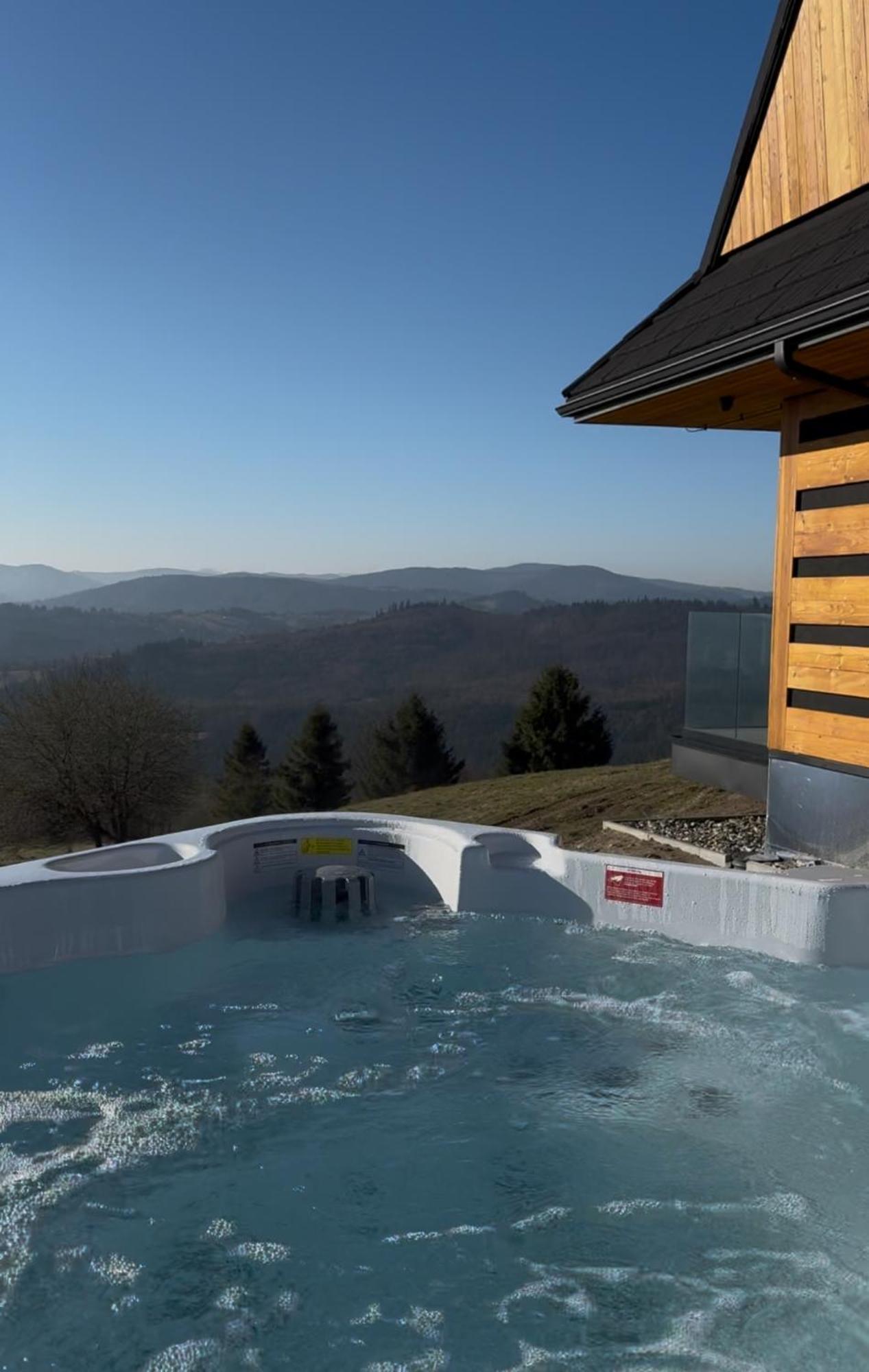 Montini - Wybrane Domki Z Jacuzzi Конякув Экстерьер фото